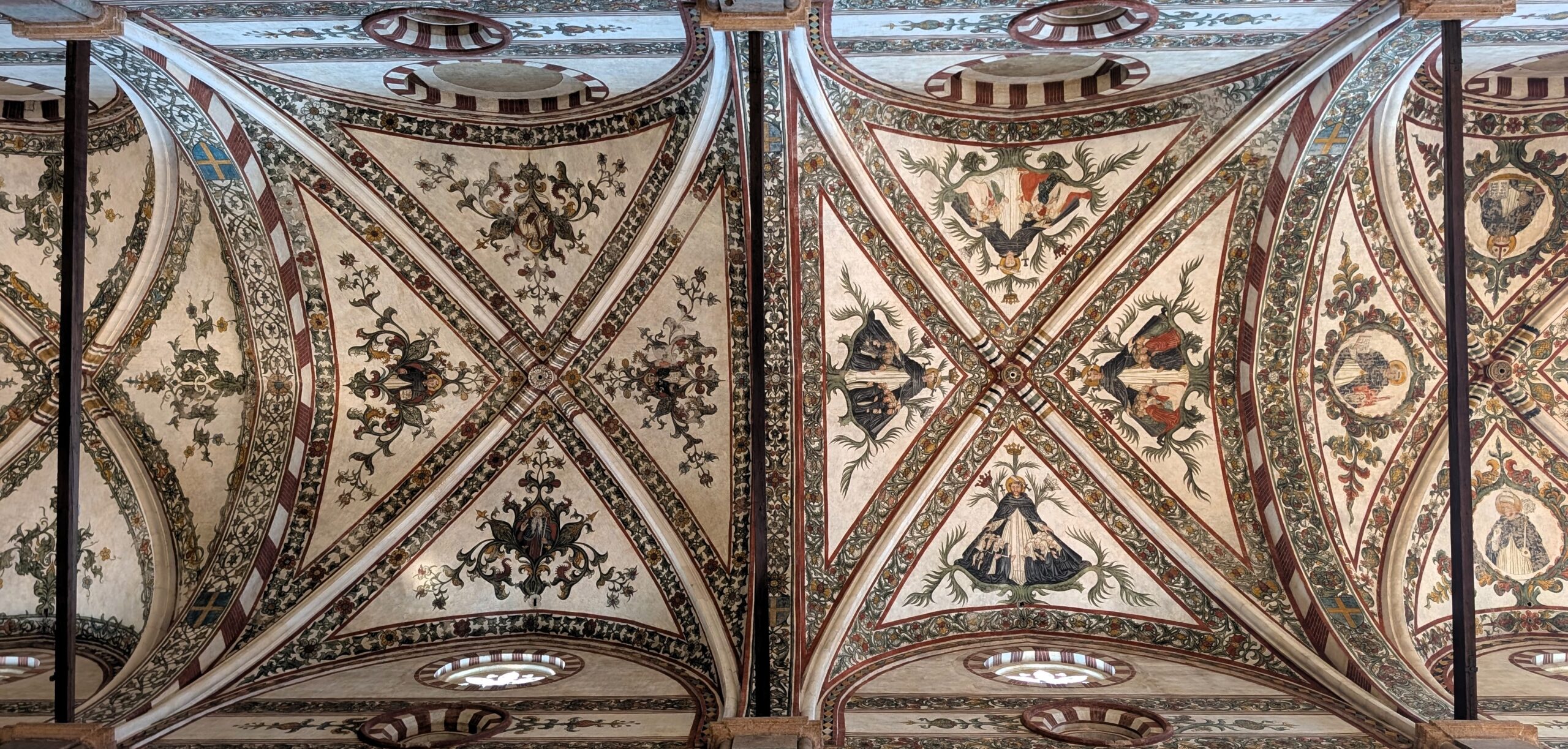 Ribbed vaults of the central nave of the Basilica of Santa Anastasia in Verona.